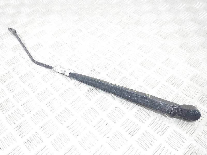 Recambio de brazo limpia delantero derecho para citroën c3 1.4 hdi sx plus referencia OEM IAM   