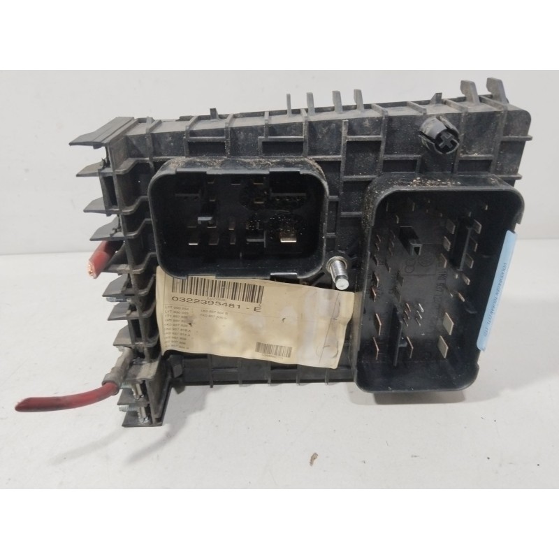 CAJA RELES / FUSIBLES 01394932  - imagen 4