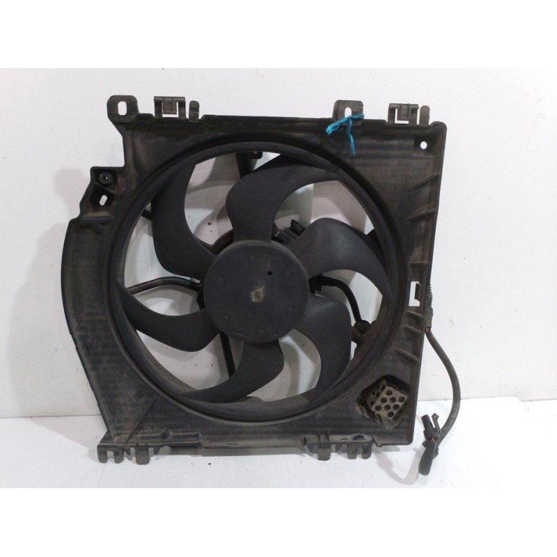 Recambio de electroventilador para renault modus confort dynamique referencia OEM IAM 7701068309  