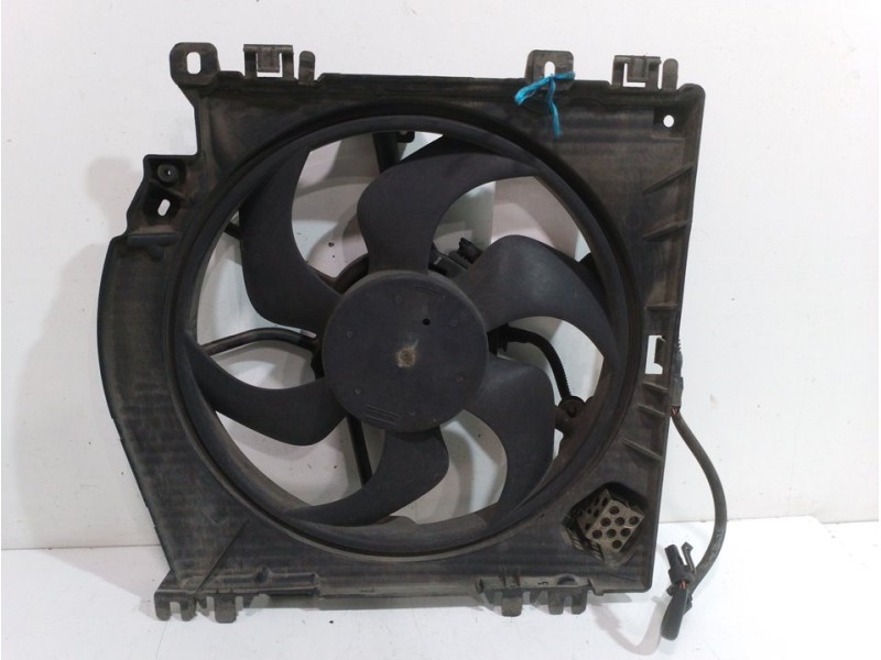 Recambio de electroventilador para renault modus confort dynamique referencia OEM IAM 7701068309  