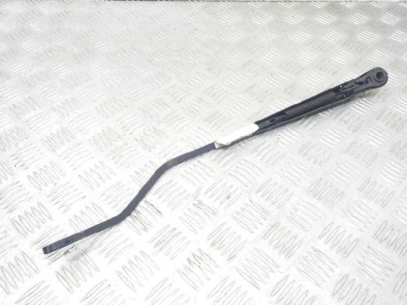 Recambio de brazo limpia delantero izquierdo para citroën c3 1.4 hdi sx plus referencia OEM IAM   