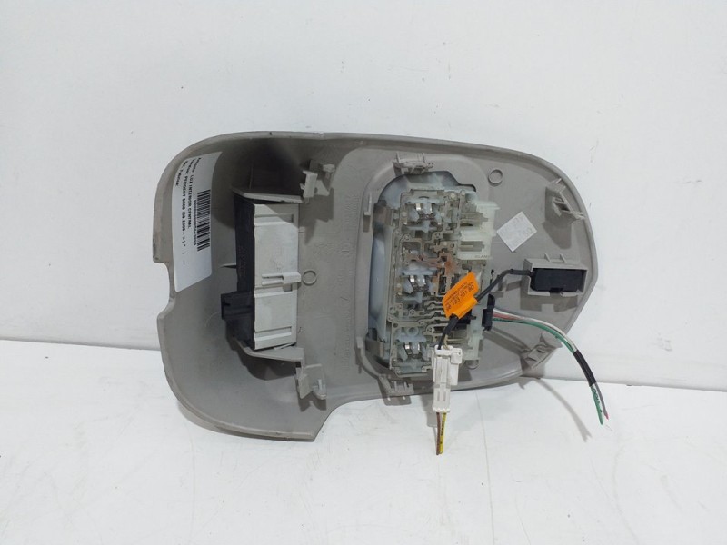 Recambio de luz interior central para peugeot 5008 active referencia OEM IAM 9681370177 9681370177 