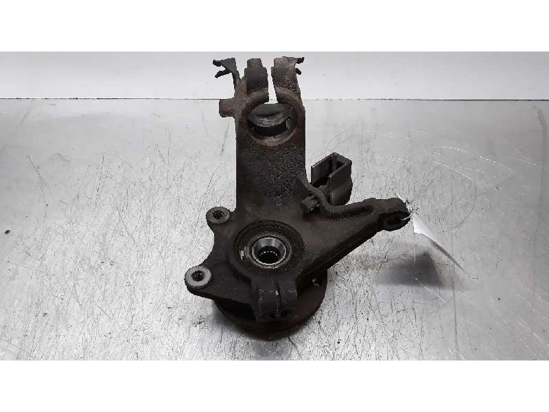 Recambio de mangueta delantera derecha para peugeot 206 berlina xs clim referencia OEM IAM   