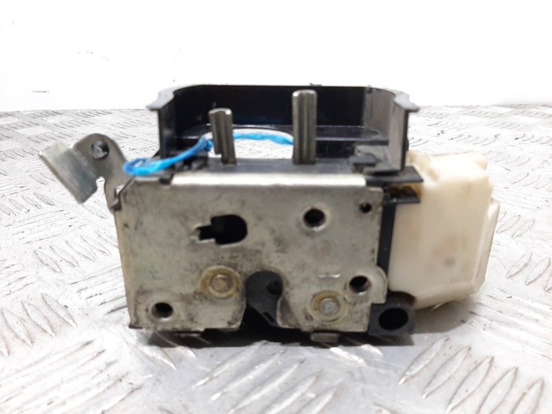 Recambio de cerradura puerta delantera derecha para fiat multipla (186) jtd 105 elx referencia OEM IAM 0046750111  
