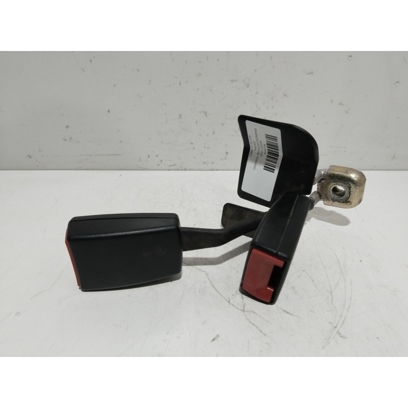 ENGANCHE CINTURON TRASERO CENTRAL 8D0857739D  - imagen 2