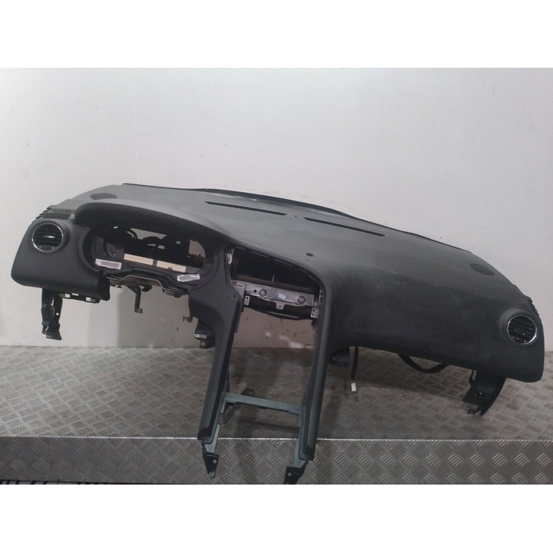 Recambio de salpicadero para peugeot 5008 active referencia OEM IAM   