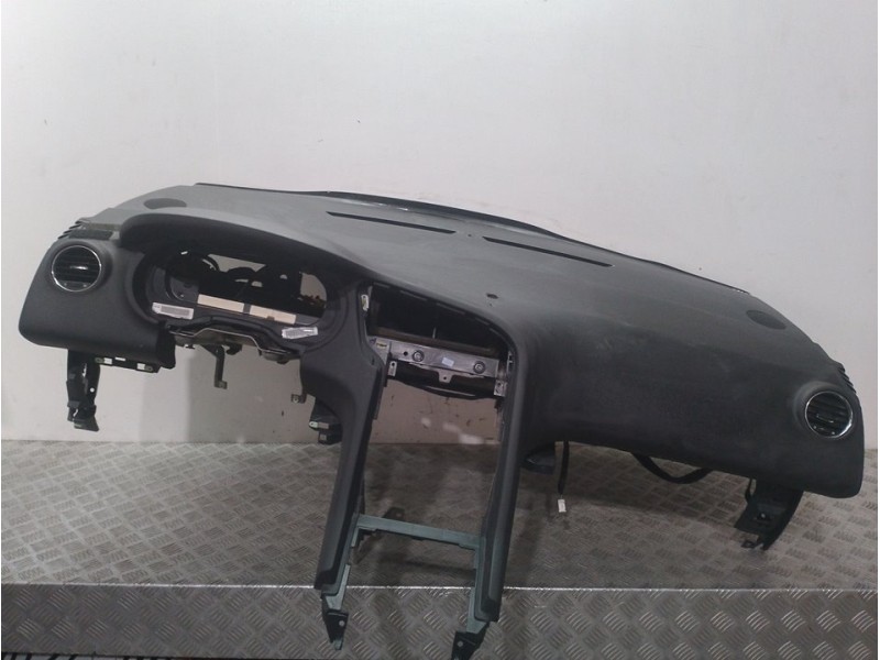 Recambio de salpicadero para peugeot 5008 active referencia OEM IAM   