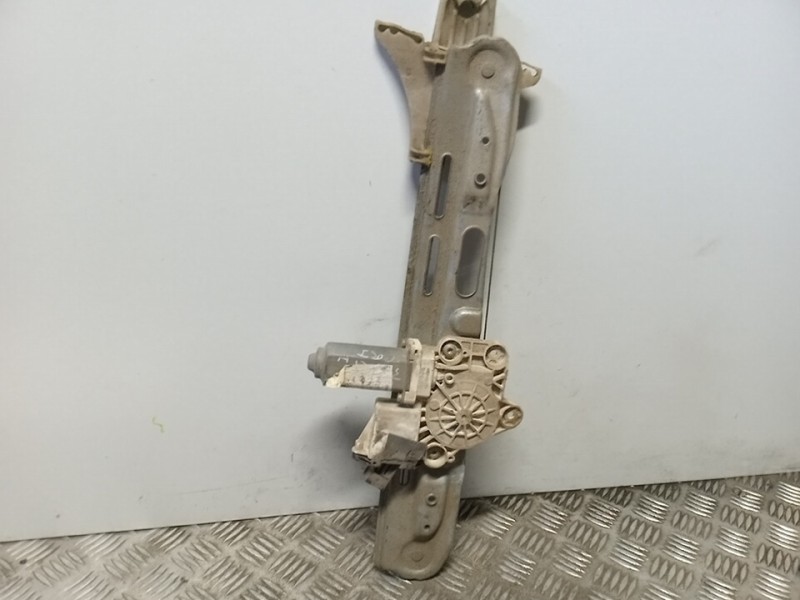 Recambio de elevalunas trasero izquierdo para opel vectra c berlina club referencia OEM IAM  comfor 