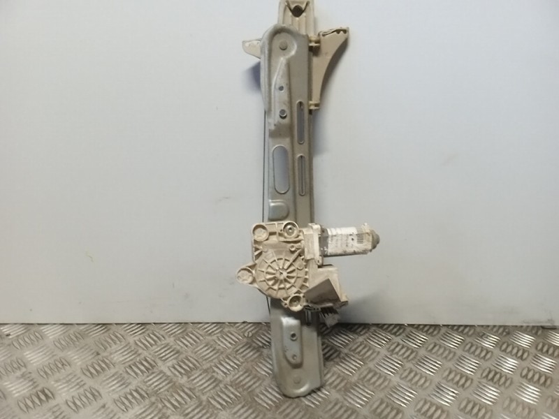 Recambio de elevalunas trasero derecho para opel vectra c berlina club referencia OEM IAM  comfor 