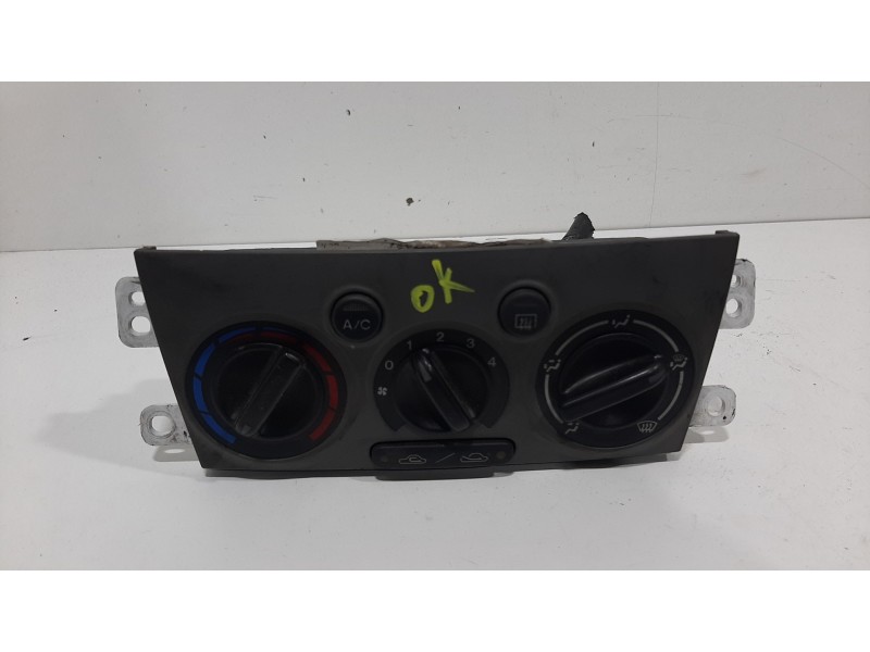Recambio de mando calefaccion / aire acondicionado para mazda premacy (cp) touring (85kw) referencia OEM IAM CB08A  