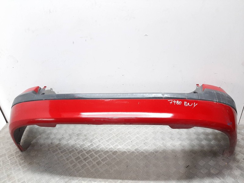 Recambio de paragolpes trasero para mazda premacy (cp) touring (85kw) referencia OEM IAM  ROJO 