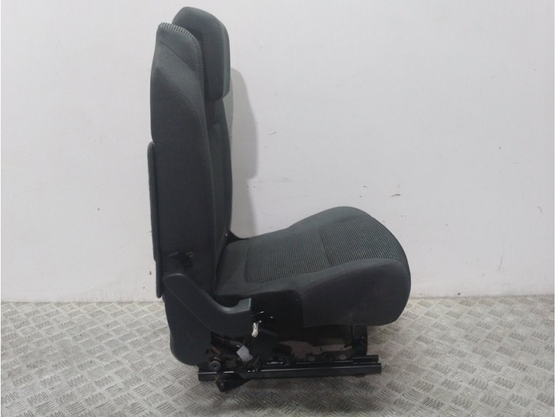 Recambio de asiento trasero medio para peugeot 5008 active referencia OEM IAM   