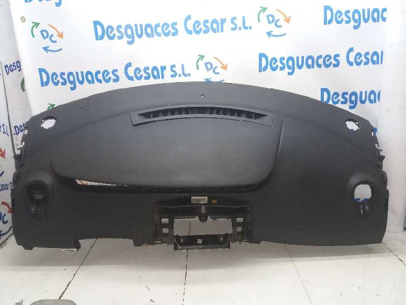 Recambio de salpicadero para renault scenic ii authentique referencia OEM IAM 8200494113  