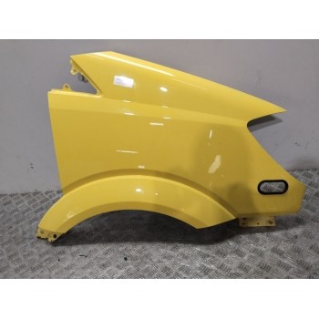 ALETA DELANTERA DERECHA A9066377819 AMARILLO