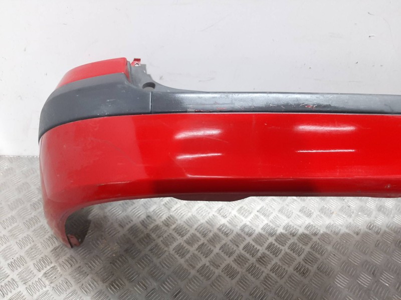 Recambio de paragolpes trasero para mazda premacy (cp) touring (85kw) referencia OEM IAM  ROJO 