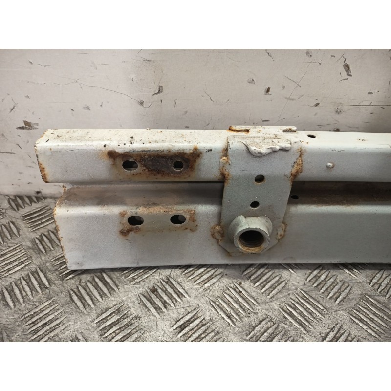 REFUERZO PARAGOLPES TRASERO 850904EA0B  - imagen 4