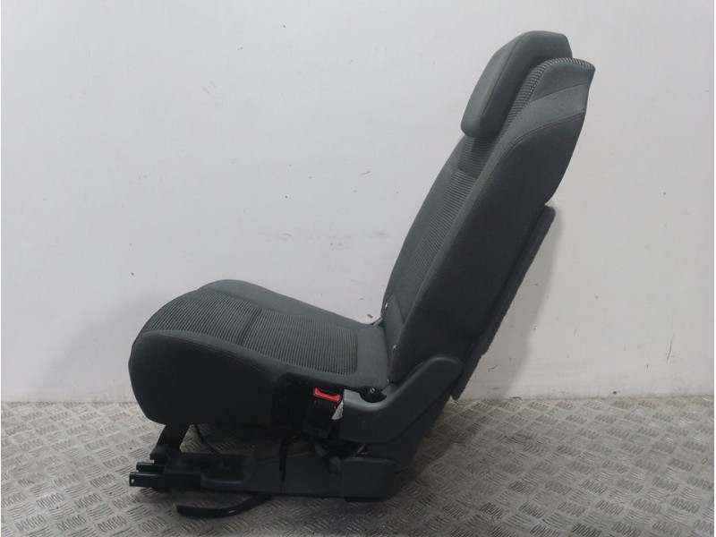 Recambio de asiento trasero derecho para peugeot 5008 active referencia OEM IAM   