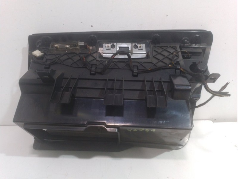 Recambio de guantera para bmw serie 3 touring (e91) 320d referencia OEM IAM 51167075479  