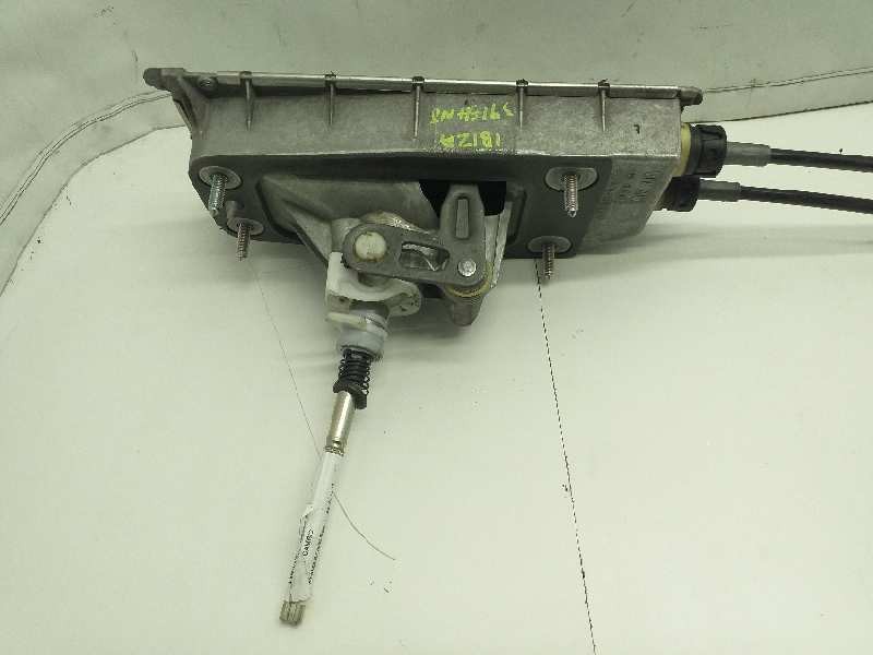 Recambio de palanca cambio para seat ibiza st (6j8) style referencia OEM IAM W06Q0711049CG  