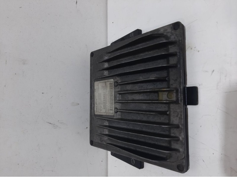 Recambio de centralita motor uce para renault modus confort dynamique referencia OEM IAM 8200398934  