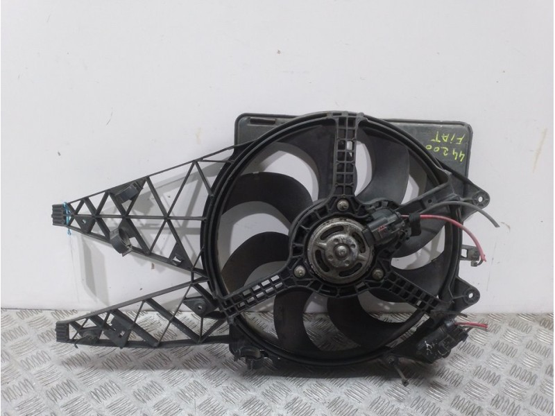 Recambio de electroventilador para fiat punto (evo) (199) dynamic referencia OEM IAM 0051813582  