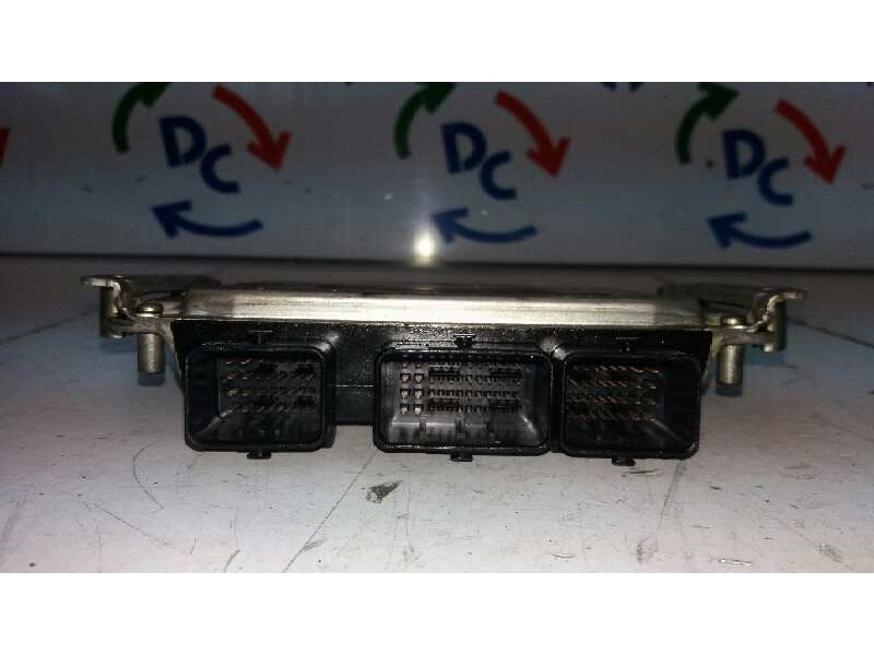 Recambio de centralita motor uce para peugeot 206 berlina play station 2 referencia OEM IAM 261207477   Recambio de centralita motor uce para peugeot 206 berlina play station 2 referencia OEM IAM 261207477