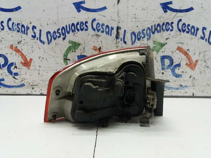 Recambio de piloto trasero derecho para audi a4 avant (8e) 2.0 tdi referencia OEM IAM   