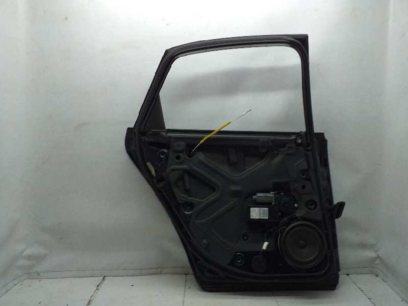 Recambio de puerta trasera izquierda para audi a4 avant (8e) 2.0 tdi referencia OEM IAM  AZUL 