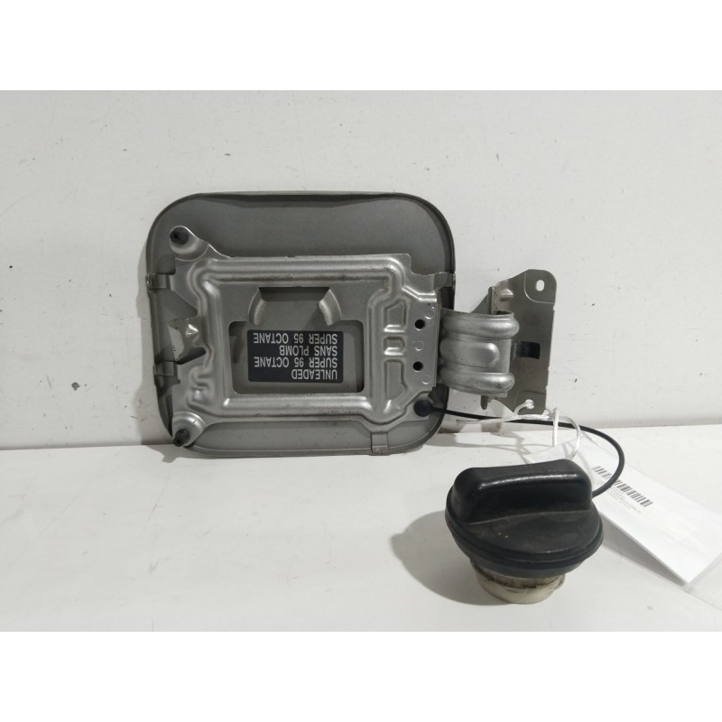 TAPA EXTERIOR COMBUSTIBLE G8830JD0M0  - imagen 2