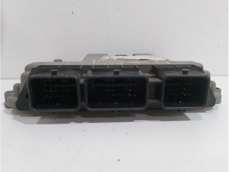 Recambio de centralita motor uce para citroën c4 coupe vts referencia OEM IAM 0281011629 9651132880 