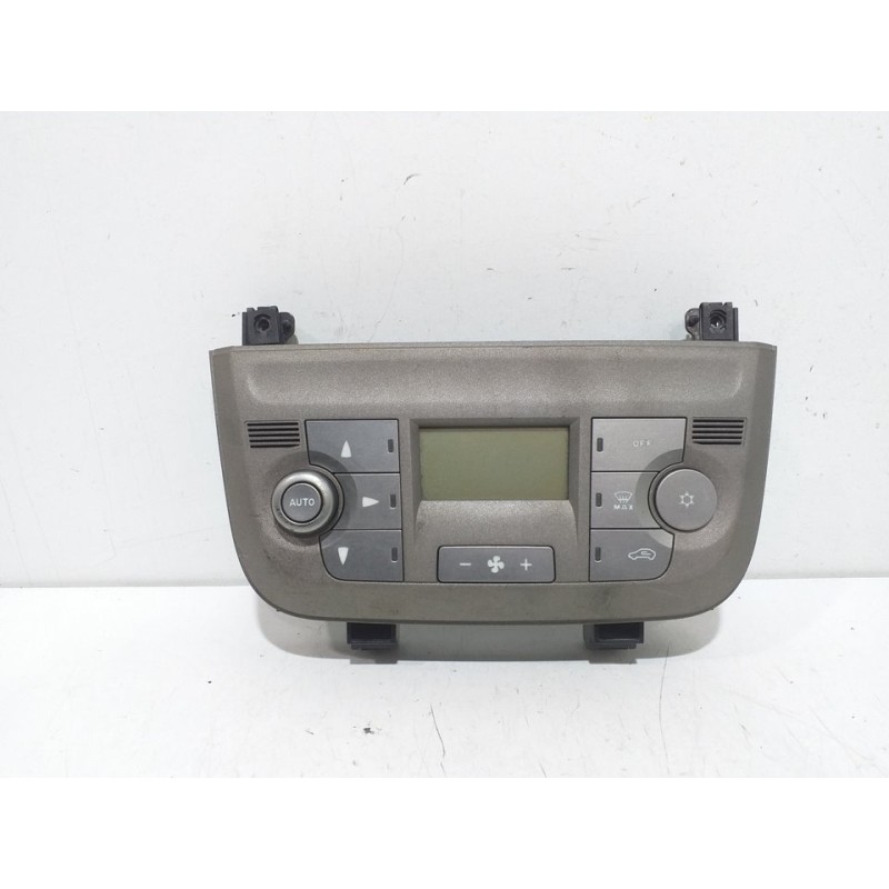 Recambio de mando calefaccion / aire acondicionado para fiat linea (110) dynamic referencia OEM IAM 735459252 A83015600 