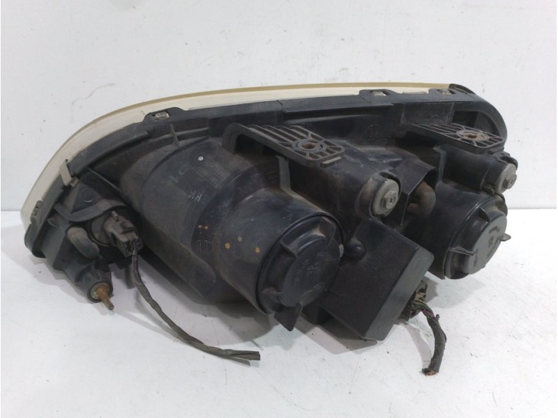 Recambio de faro derecho para chevrolet nubira berlina se referencia OEM IAM   