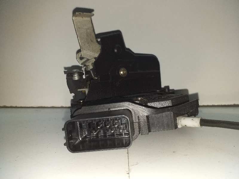 Recambio de cerradura puerta trasera derecha para ford focus berlina (cap) ambiente (d) referencia OEM IAM   