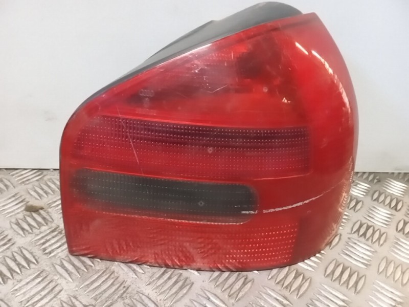 Recambio de piloto trasero derecho para audi a3 (8l) 1.6 ambiente referencia OEM IAM   