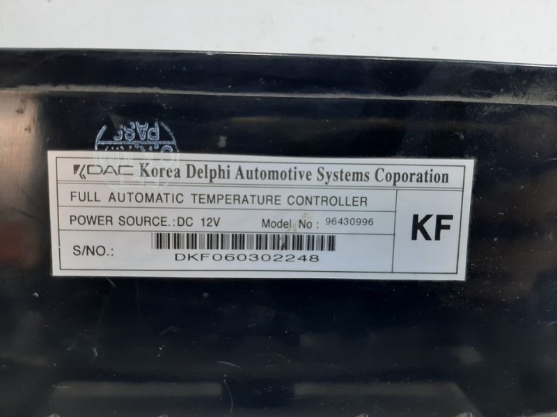 Recambio de mando calefaccion / aire acondicionado para chevrolet nubira berlina se referencia OEM IAM 96430996  