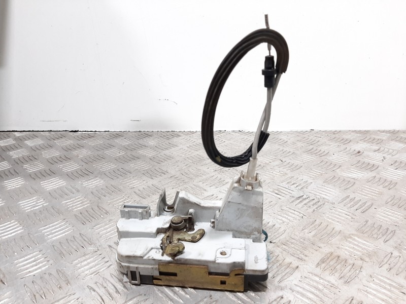 Recambio de cerradura puerta trasera derecha para peugeot 307 (s1) xt referencia OEM IAM 9138C0  