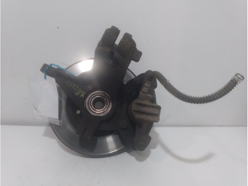 Recambio de mangueta delantera izquierda para peugeot 206 berlina xr referencia OEM IAM   