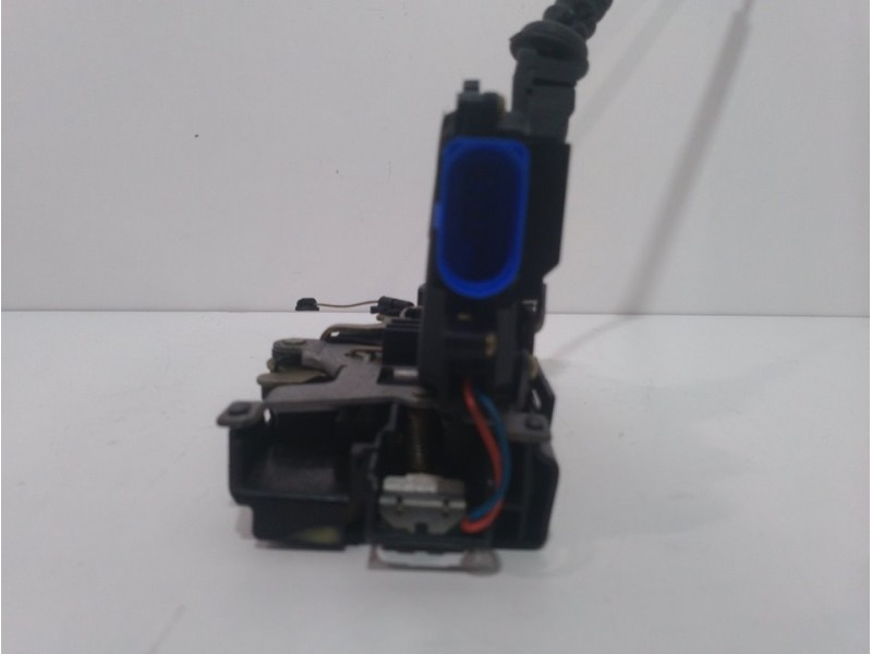 Recambio de cerradura puerta delantera derecha para skoda octavia berlina (1z3) elegance referencia OEM IAM  3D1837016 9 PINES