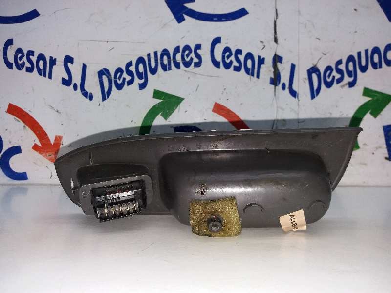 Recambio de mando elevalunas delantero derecho para renault scenic (ja..) 1.9 dci rt referencia OEM IAM   