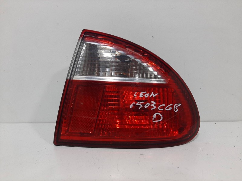 Recambio de piloto trasero derecho para seat leon (1m1) signo referencia OEM IAM   