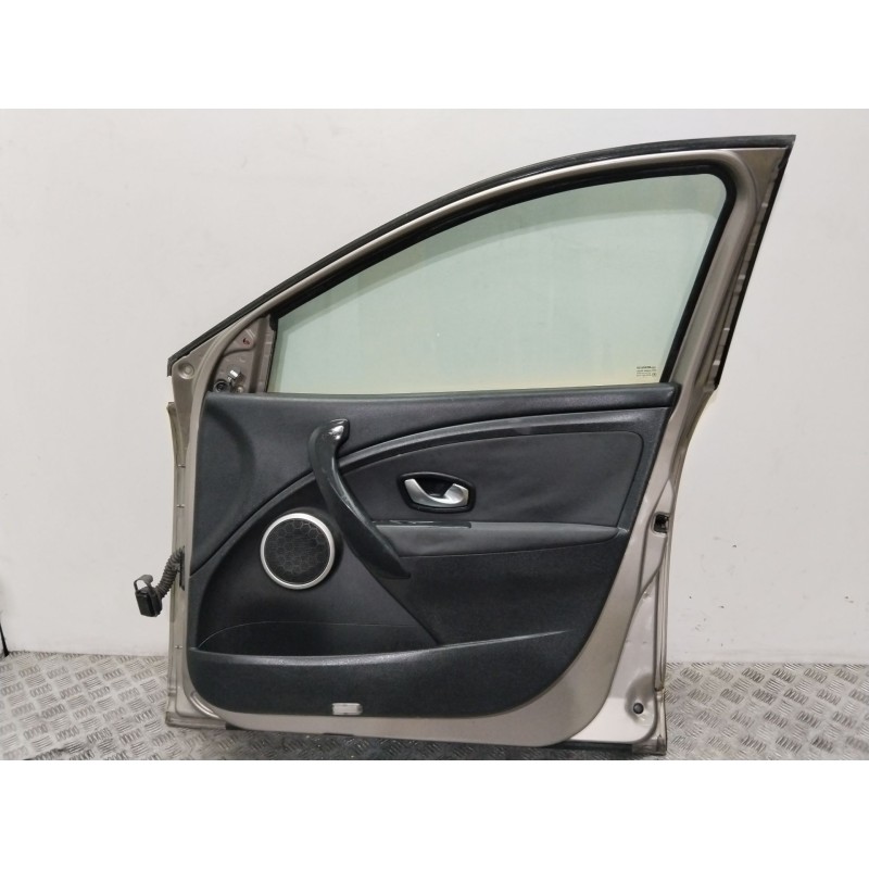 PUERTA DELANTERA DERECHA 801009742R  - imagen 3