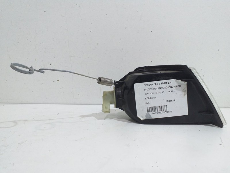 Recambio de piloto delantero izquierdo para seat toledo (1l) se referencia OEM IAM    Recambio de piloto delantero izquierdo para seat toledo (1l) se referencia OEM IAM