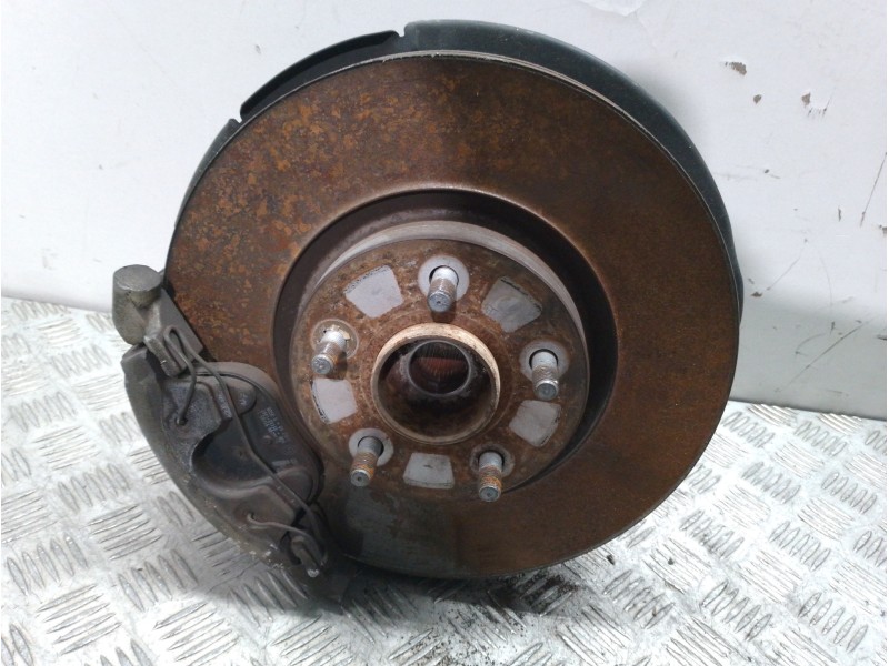 Recambio de mangueta delantera izquierda para volvo s40 berlina 2.0 d kinetic referencia OEM IAM 31212947  