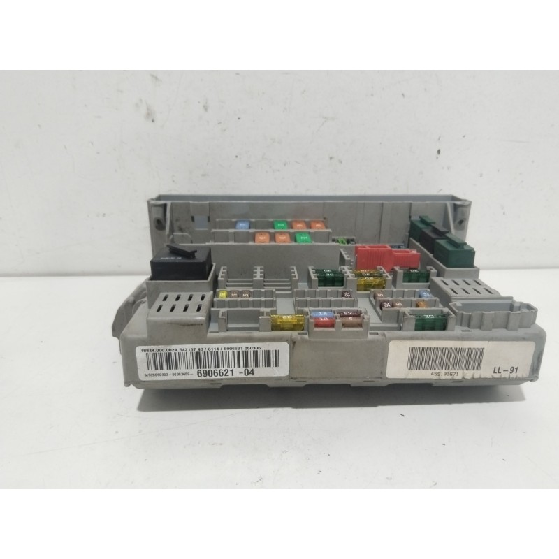 CAJA RELES / FUSIBLES 690662104  - imagen 2