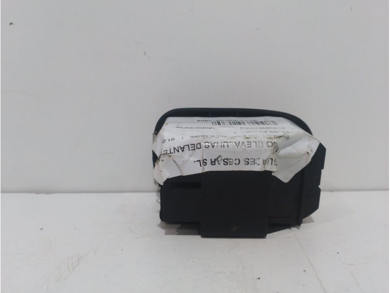 Recambio de mando elevalunas delantero izquierdo para peugeot 206 berlina e-music referencia OEM IAM 6552WQ  