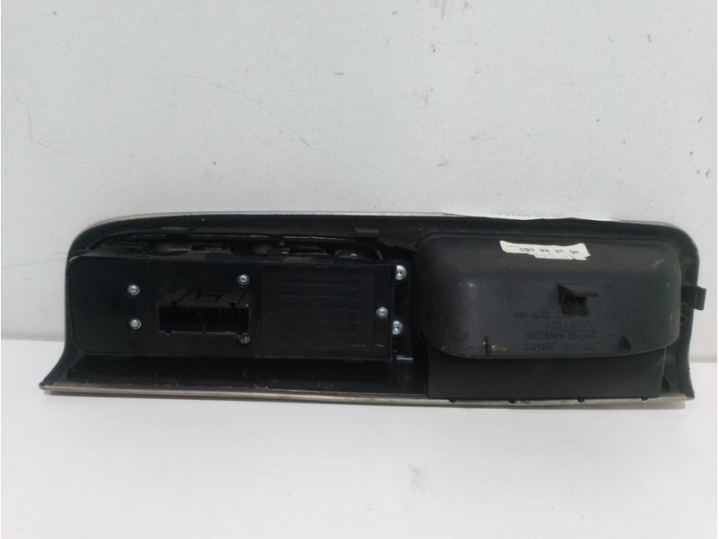 Recambio de mando elevalunas delantero izquierdo para volvo s40 berlina 2.0 d kinetic referencia OEM IAM 30773429  