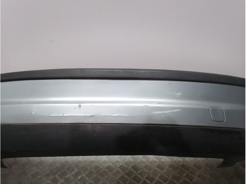 Recambio de paragolpes trasero para ford focus berlina (cap) ghia referencia OEM IAM 4M51A17906 GRIS 