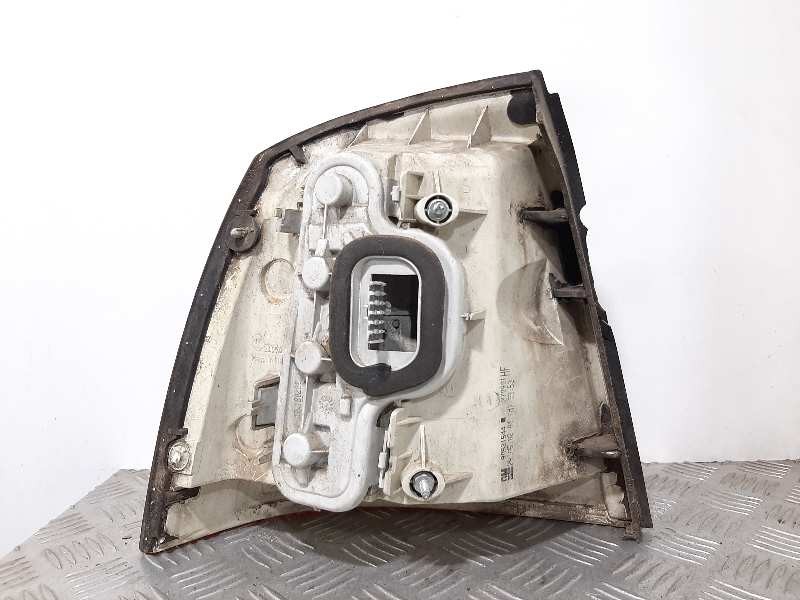 Recambio de piloto trasero derecho para opel astra g berlina comfort referencia OEM IAM    Recambio de piloto trasero derecho para opel astra g berlina comfort referencia OEM IAM