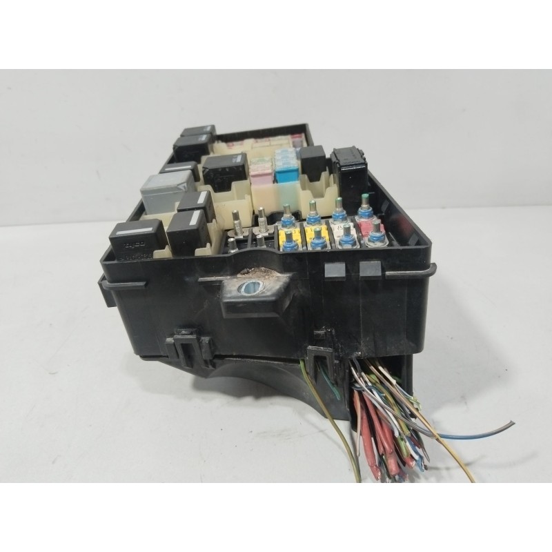 CAJA RELES / FUSIBLES 3M5T14A067BC  - imagen 2