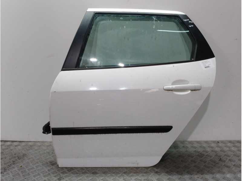 Recambio de puerta trasera izquierda para peugeot 407 sw sr sport referencia OEM IAM 9006H7 BLANCO 